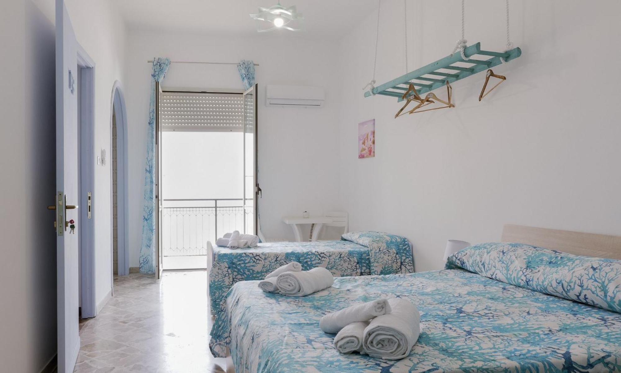 Umari Rooms Castellammare del Golfo Bagian luar foto