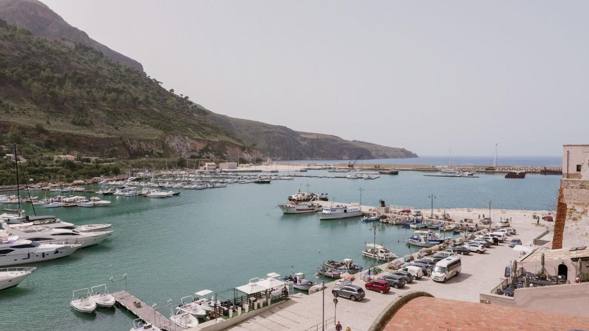 Umari Rooms Castellammare del Golfo Bagian luar foto
